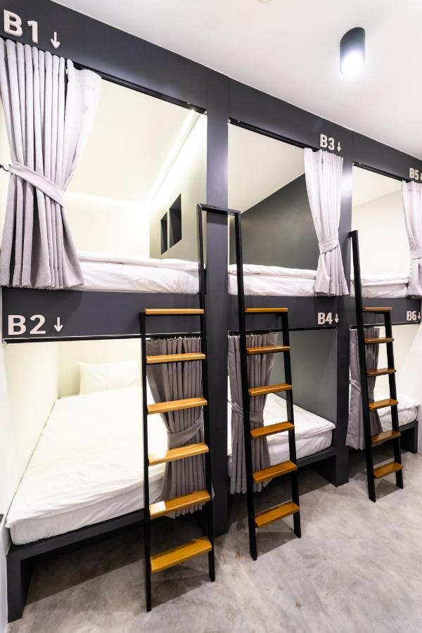 Pier 808 Hostel Бангкок Екстер'єр фото