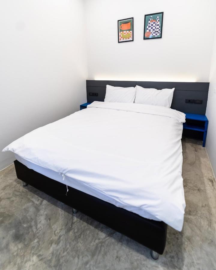 Pier 808 Hostel Бангкок Екстер'єр фото
