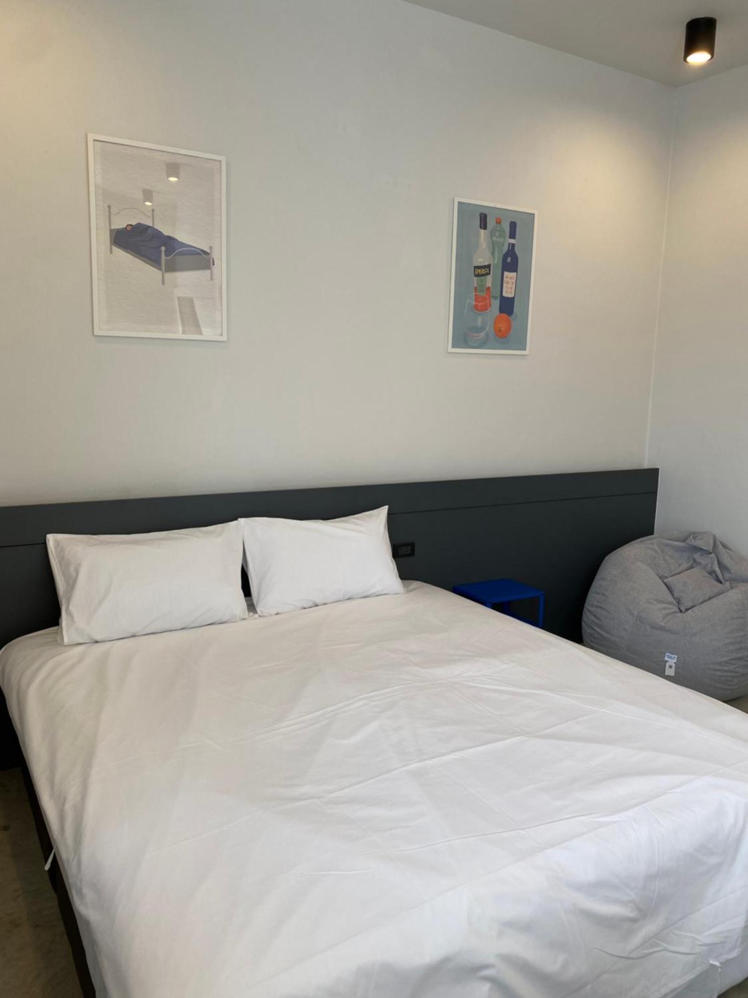 Pier 808 Hostel Бангкок Екстер'єр фото